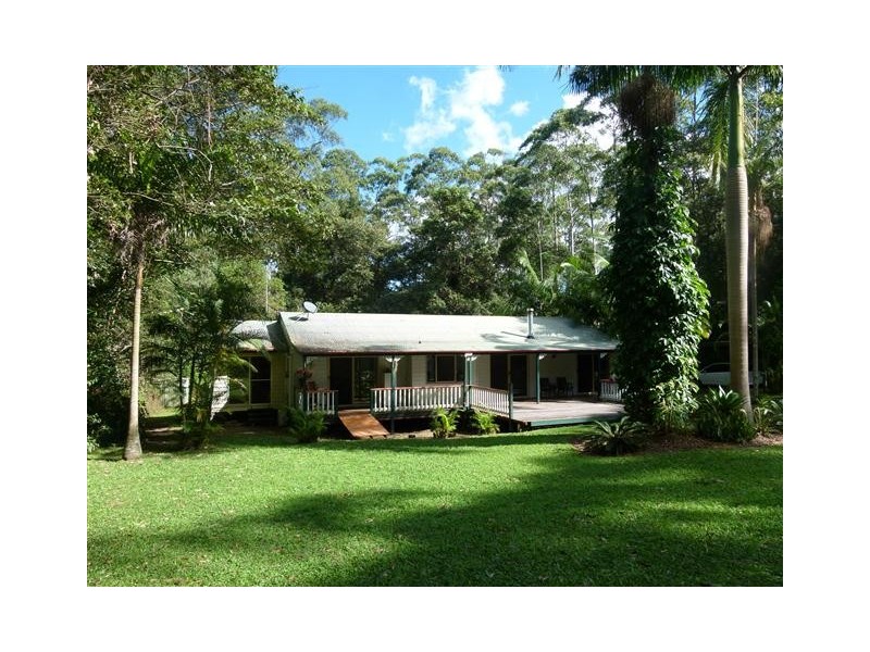 8 Kelly Court, Cooroy QLD 4563