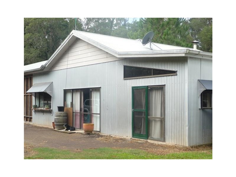 38 Evans Road, Cooroy QLD 4563