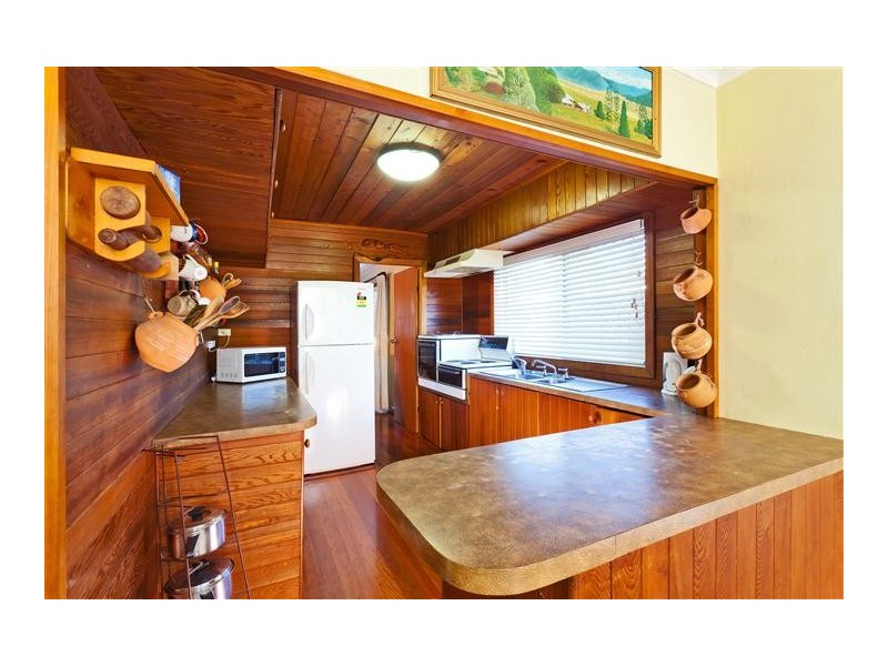 6 Crystal Street, Cooroy QLD 4563