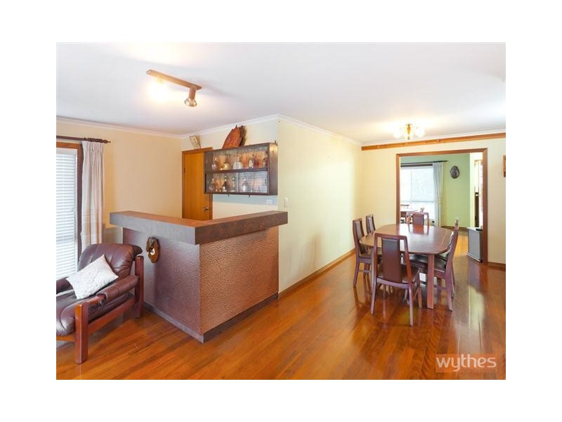 6 Crystal Street, Cooroy QLD 4563