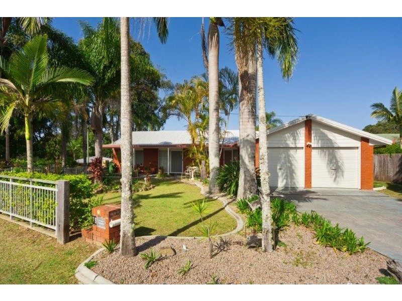 18 Pearsons Road, Cooroy QLD 4563