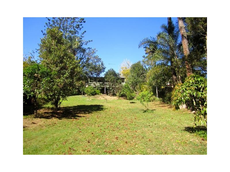 12 Pine Street, Pomona QLD 4568