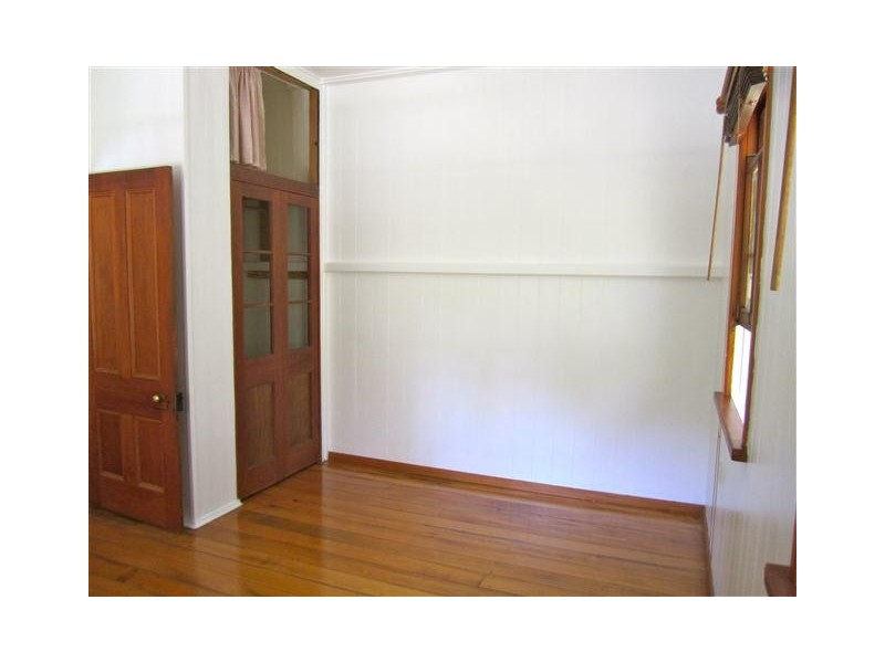 12 Pine Street, Pomona QLD 4568