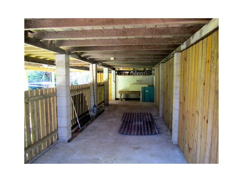 12 Pine Street, Pomona QLD 4568