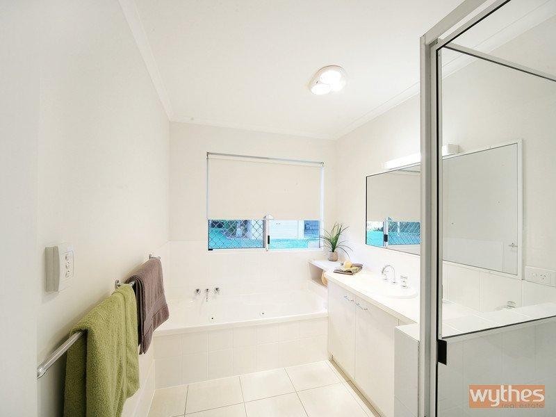 39 Woodswallow Lane, Cooroy QLD 4563