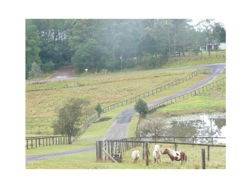 16 Strong Lane, Eerwah Vale QLD 4562