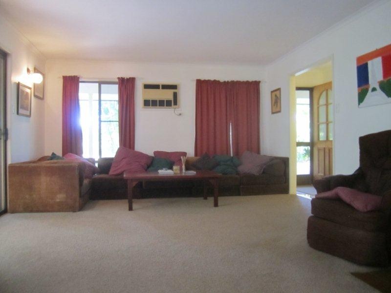 229 Traveston Road, Traveston QLD 4570