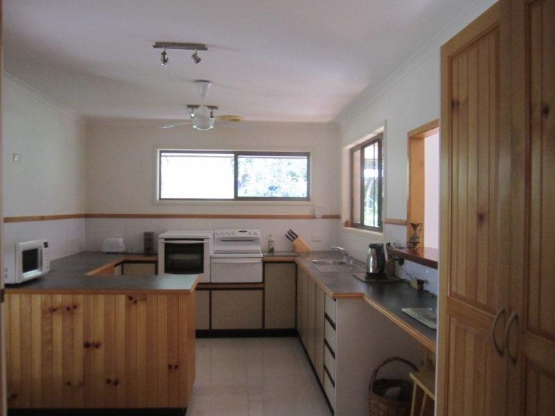 229 Traveston Road, Traveston QLD 4570