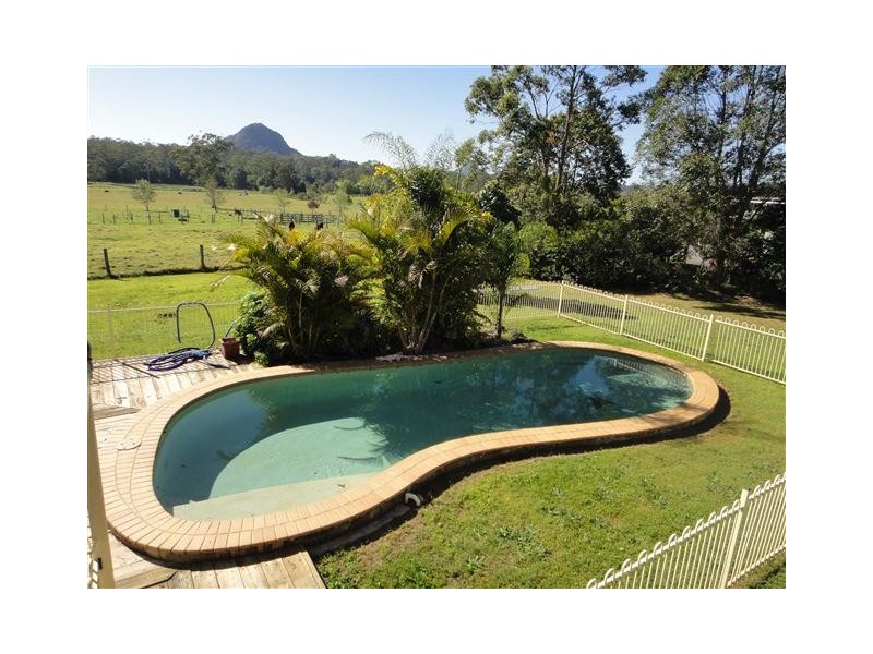 31 Noakes Road, Traveston QLD 4570