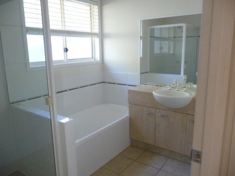 19 Leafhaven Way, Tewantin QLD 4565