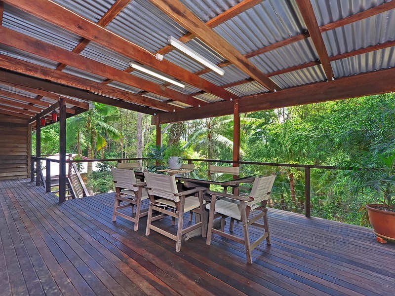 42 Summit Rd, Pomona QLD 4568