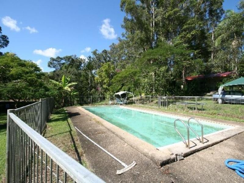 37 Gwandalan Rd, Cooroy QLD 4563