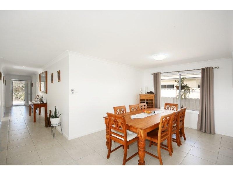 5 Oak Street, Cooroy QLD 4563