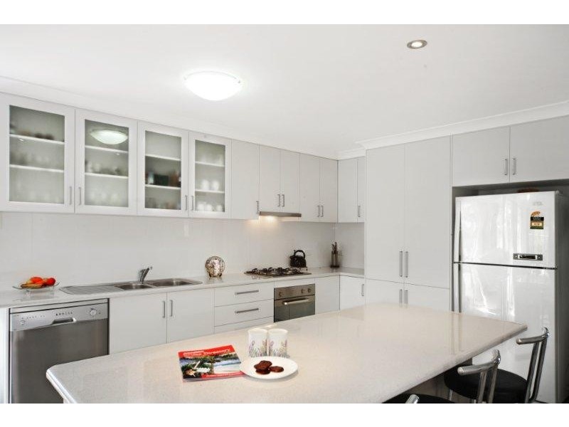 5 Oak Street, Cooroy QLD 4563