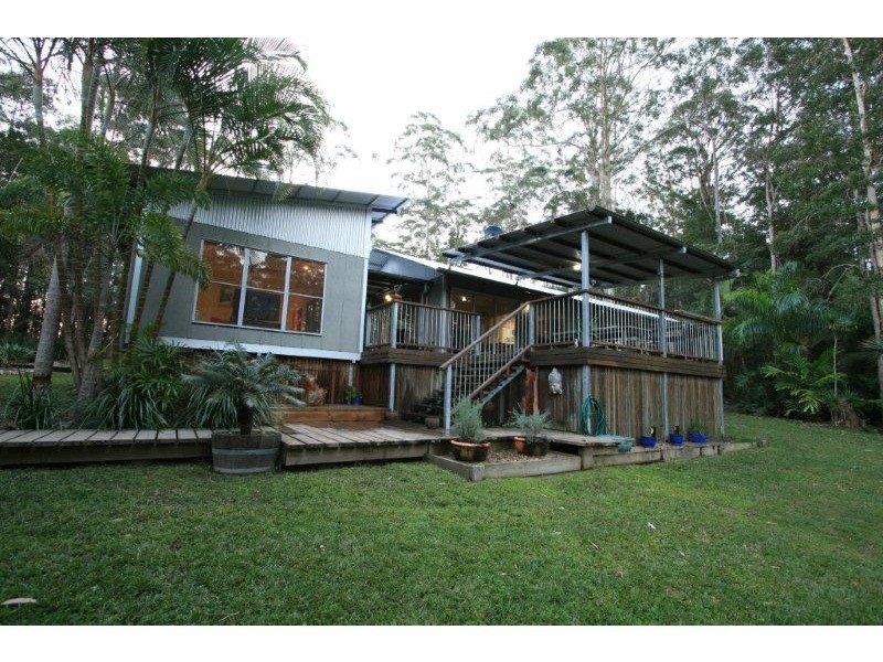 834 Cootharaba Rd, Cootharaba QLD 4565