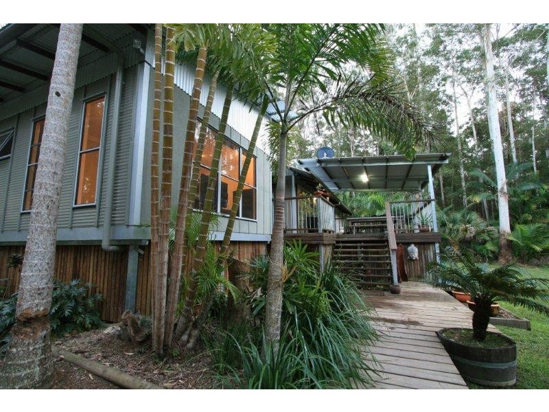 834 Cootharaba Rd, Cootharaba QLD 4565