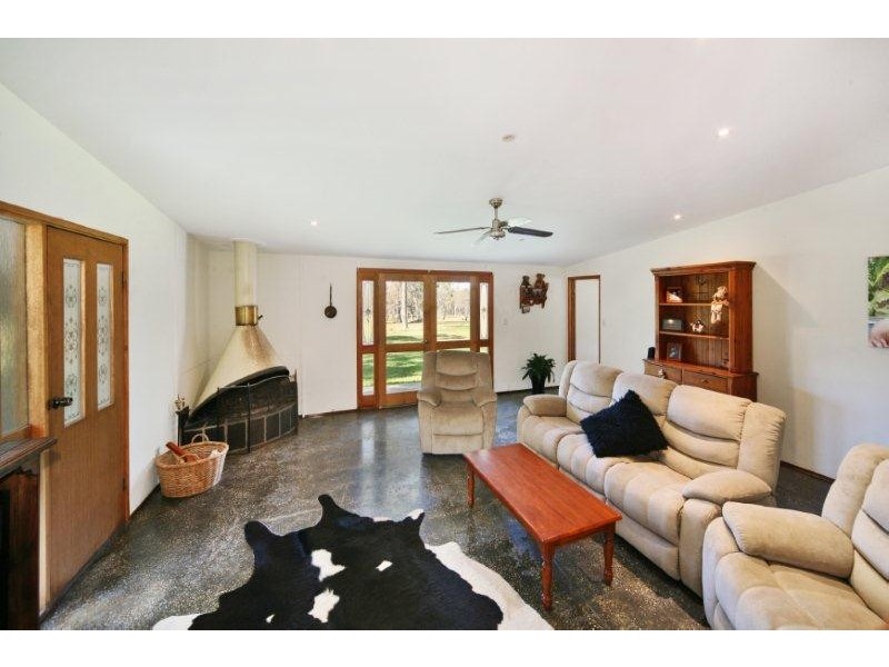 1214 McKinnon Drive, Cootharaba QLD 4565