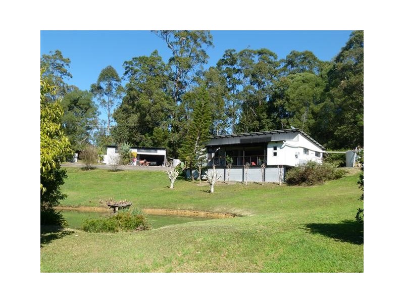 42 Black Mountain Rd, Cooroy QLD 4563