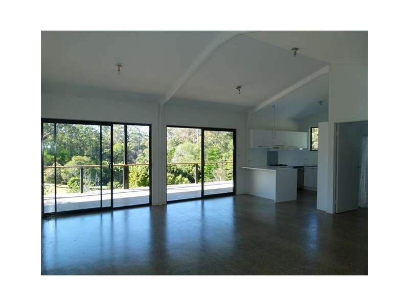 42 Black Mountain Rd, Cooroy QLD 4563