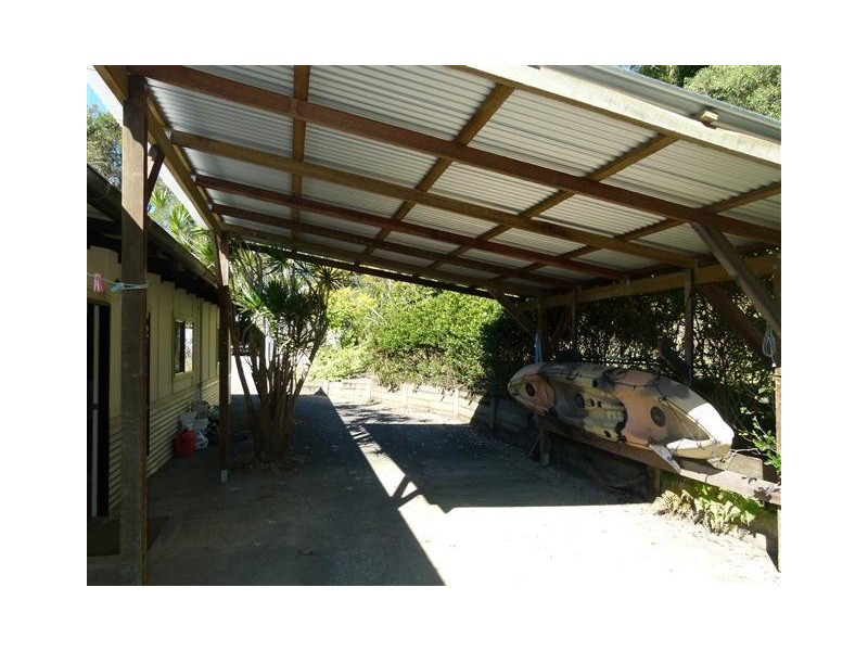 42 Black Mountain Rd, Cooroy QLD 4563