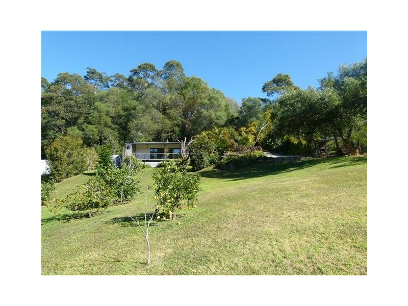42 Black Mountain Rd, Cooroy QLD 4563