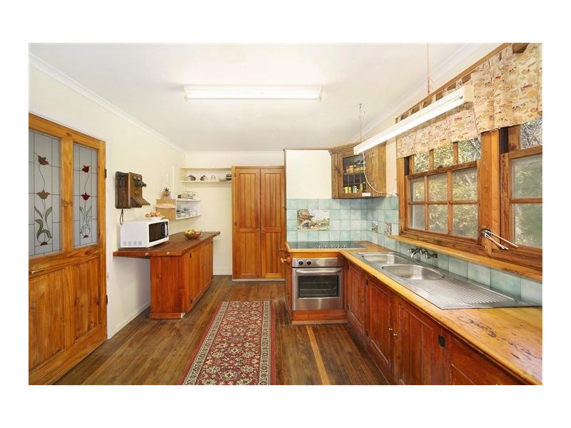 16 Church Street, Pomona QLD 4568