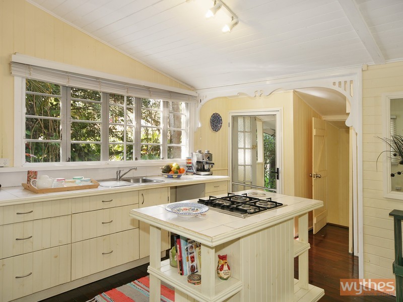 20 Pavilion Street, Pomona QLD 4568