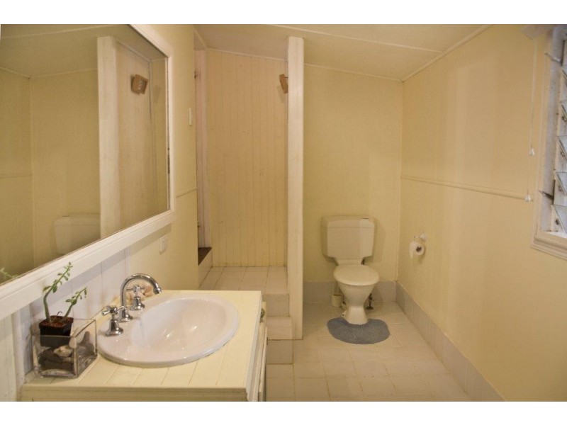 20 Pavilion Street, Pomona QLD 4568