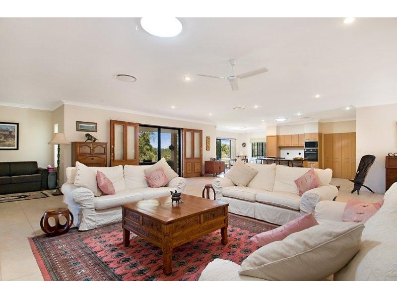 68 Patterson Drive, Tinbeerwah QLD 4563