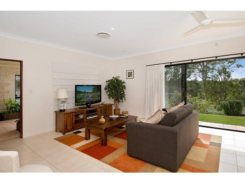 68 Patterson Drive, Tinbeerwah QLD 4563