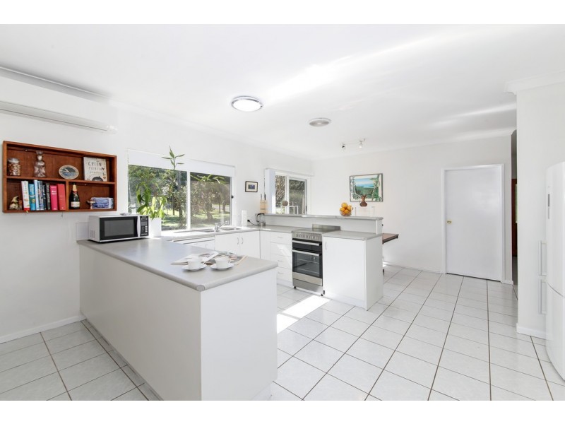273 Forest Acres Drive, Lake Macdonald QLD 4563
