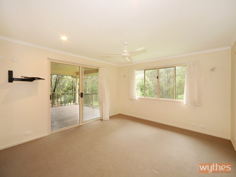 36 Mountain Street, Pomona QLD 4568