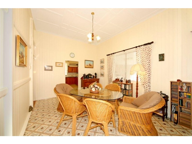 9 Railway Parade, Pomona QLD 4568