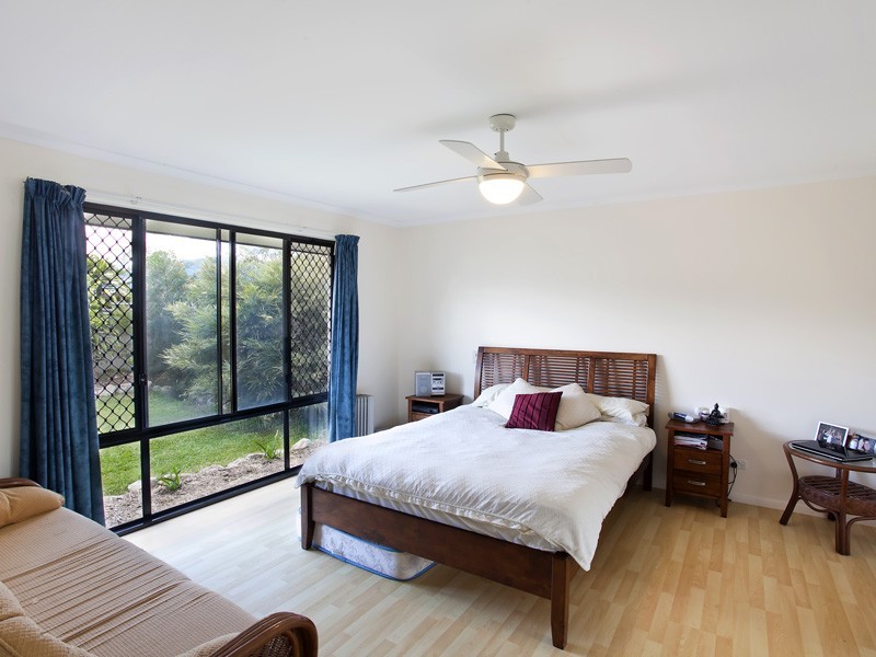 15 Oak Street, Cooroy QLD 4563