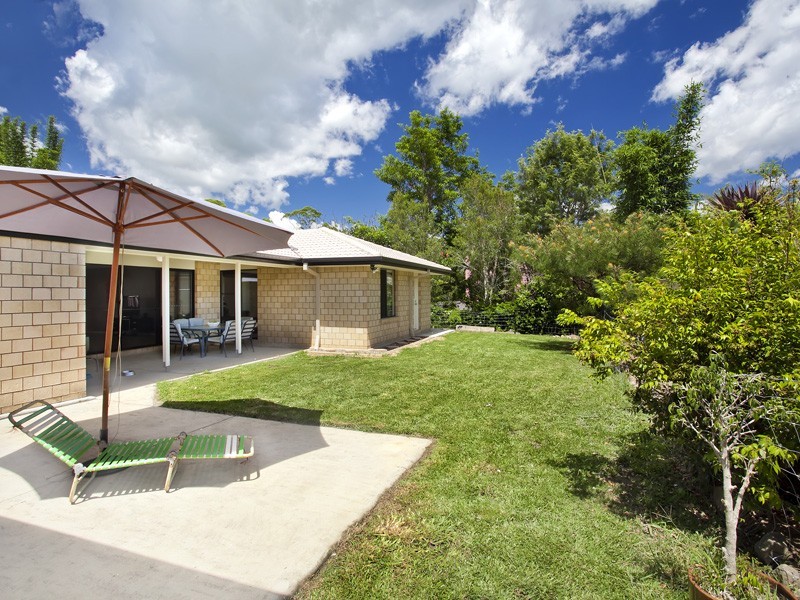15 Oak Street, Cooroy QLD 4563