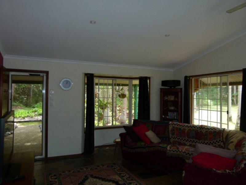 17 Palmsprings Lane, Cooroy QLD 4563