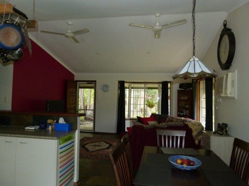 17 Palmsprings Lane, Cooroy QLD 4563