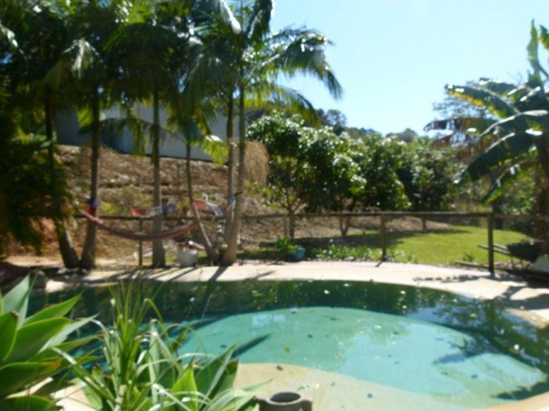 172 Wust Road, Cooroy QLD 4563