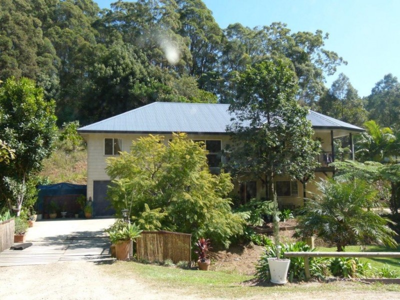 172 Wust Road, Cooroy QLD 4563