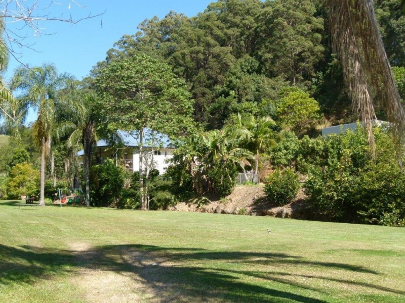 172 Wust Road, Cooroy QLD 4563