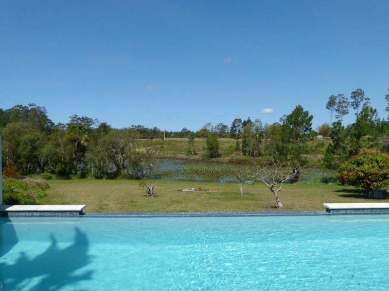 318 Lake Macdonald Drive, Lake Macdonald QLD 4563