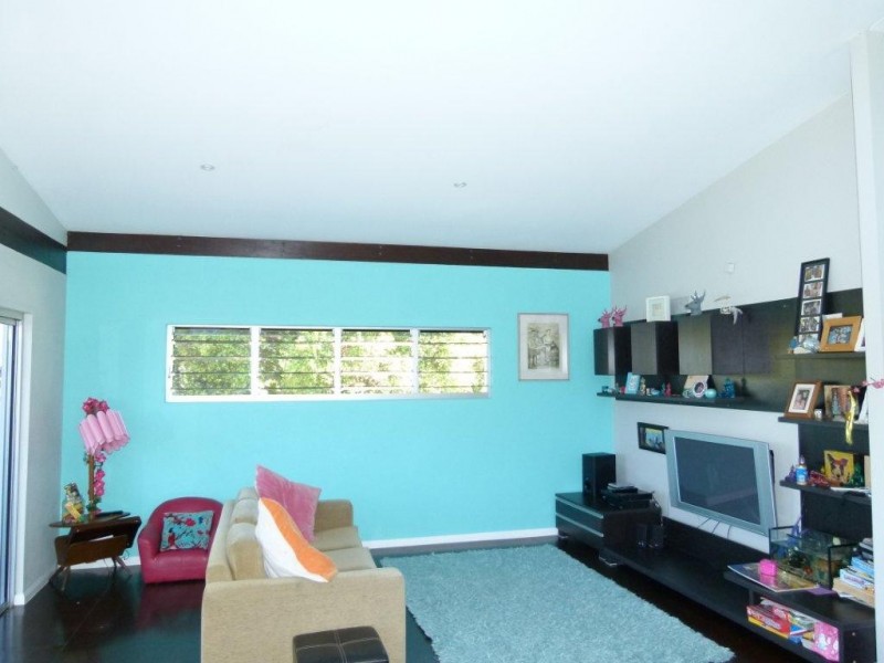 318 Lake Macdonald Drive, Lake Macdonald QLD 4563