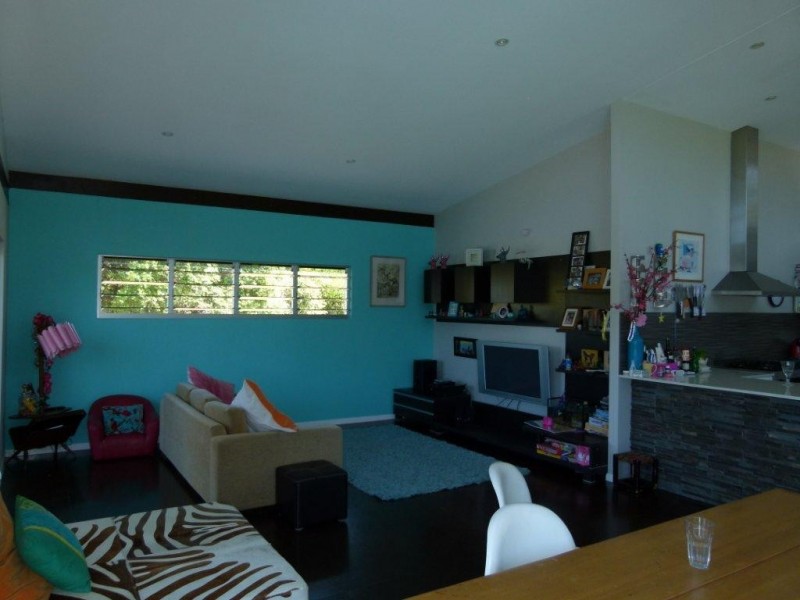 318 Lake Macdonald Drive, Lake Macdonald QLD 4563