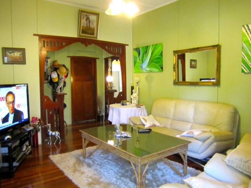 7 Railway Parade, Pomona QLD 4568