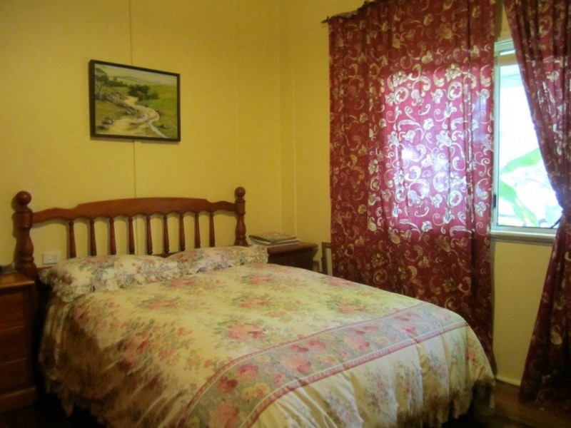 7 Railway Parade, Pomona QLD 4568