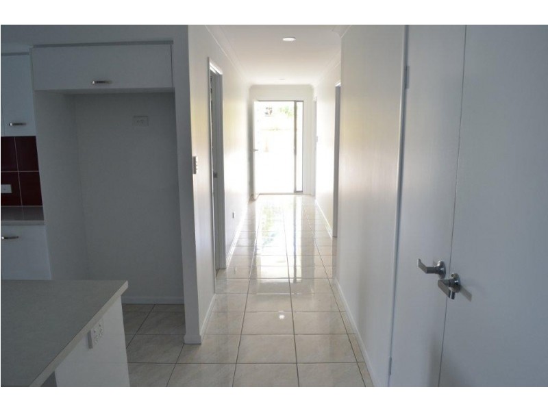 5 Straker Drive, Cooroy QLD 4563