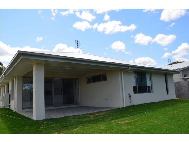 5 Straker Drive, Cooroy QLD 4563