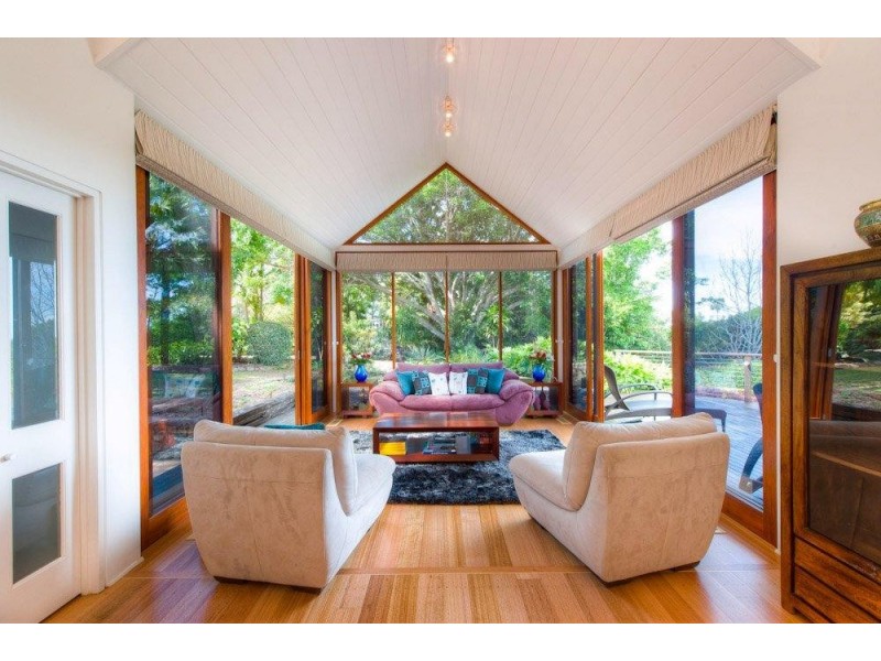 2 Smiths Road, Tinbeerwah QLD 4563