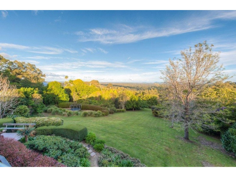 2 Smiths Road, Tinbeerwah QLD 4563