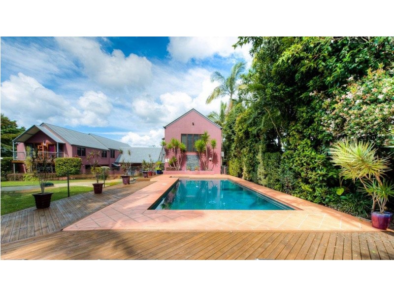 2 Smiths Road, Tinbeerwah QLD 4563